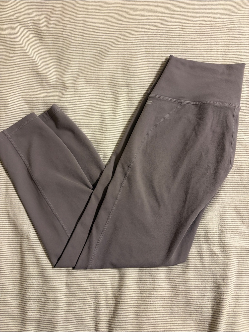 Fabletics Define PowerHold High-Waisted Capri - Cloudburst - Size M